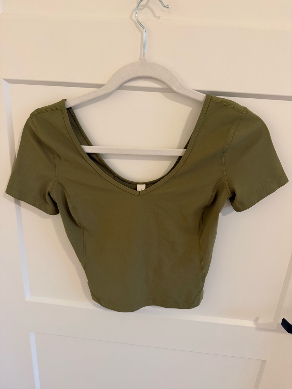 Lululemon Nulu Reversible V Neck Scoop Crop Top Olive Green Size 2